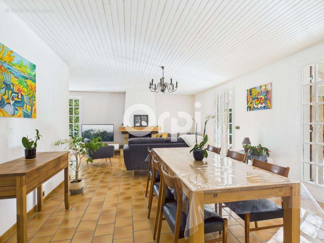 Maison à SAINT-PAUL-EN-FORET