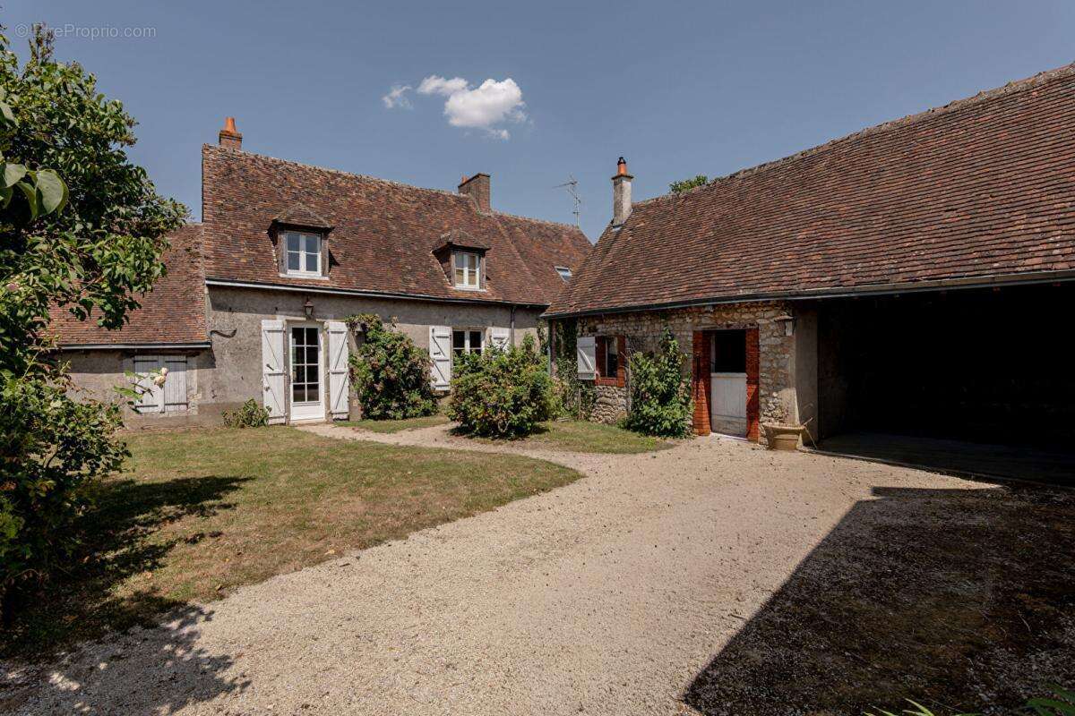 Maison à CLOYES-SUR-LE-LOIR