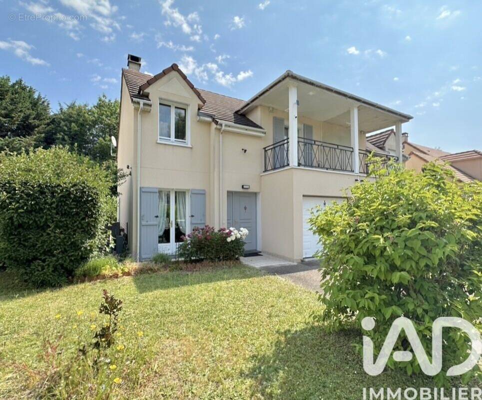 Photo 1 - Maison à SAINT-PIERRE-DU-PERRAY