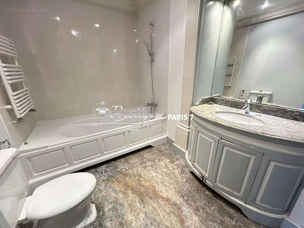 Appartement à PARIS-4E