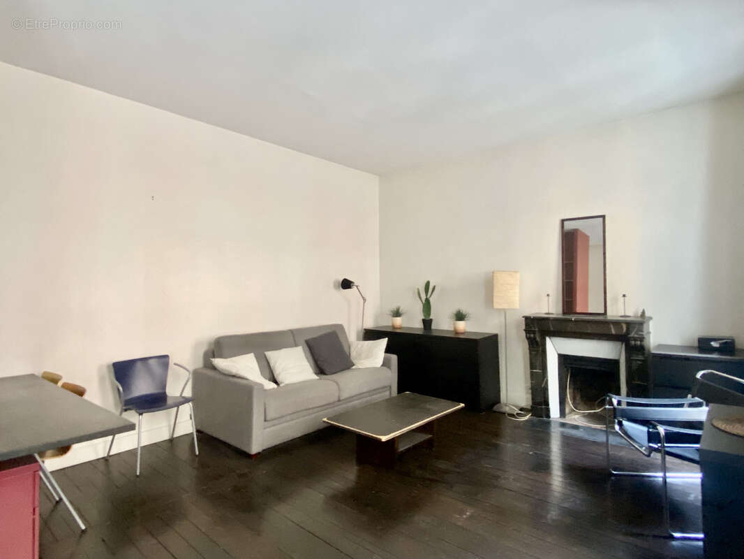 Appartement à PARIS-6E