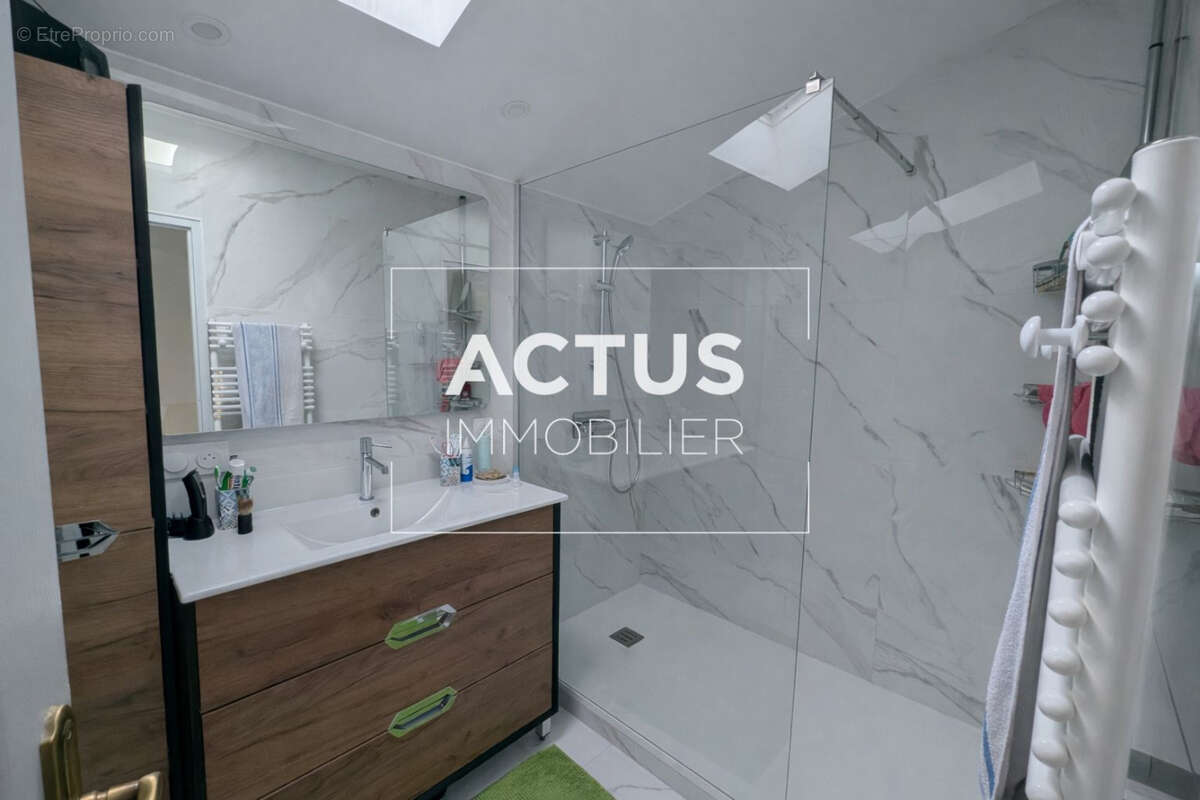 Appartement à SALON-DE-PROVENCE