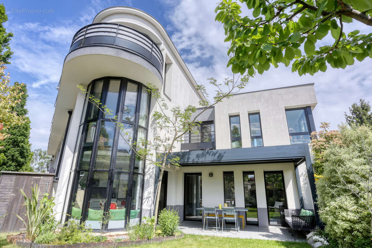 Appartement à SAINT-MAUR-DES-FOSSES