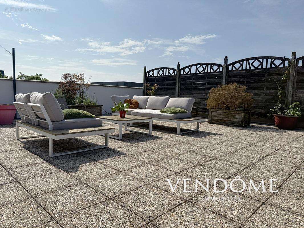 Appartement d’exception au dernier étage 3 chambres terrasse a lille europe - photo 5