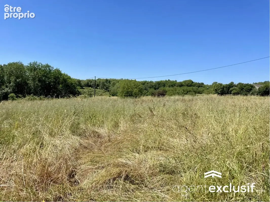 Terrain 3 400 m² à vendre à Chavagnac (24120) - photo 2