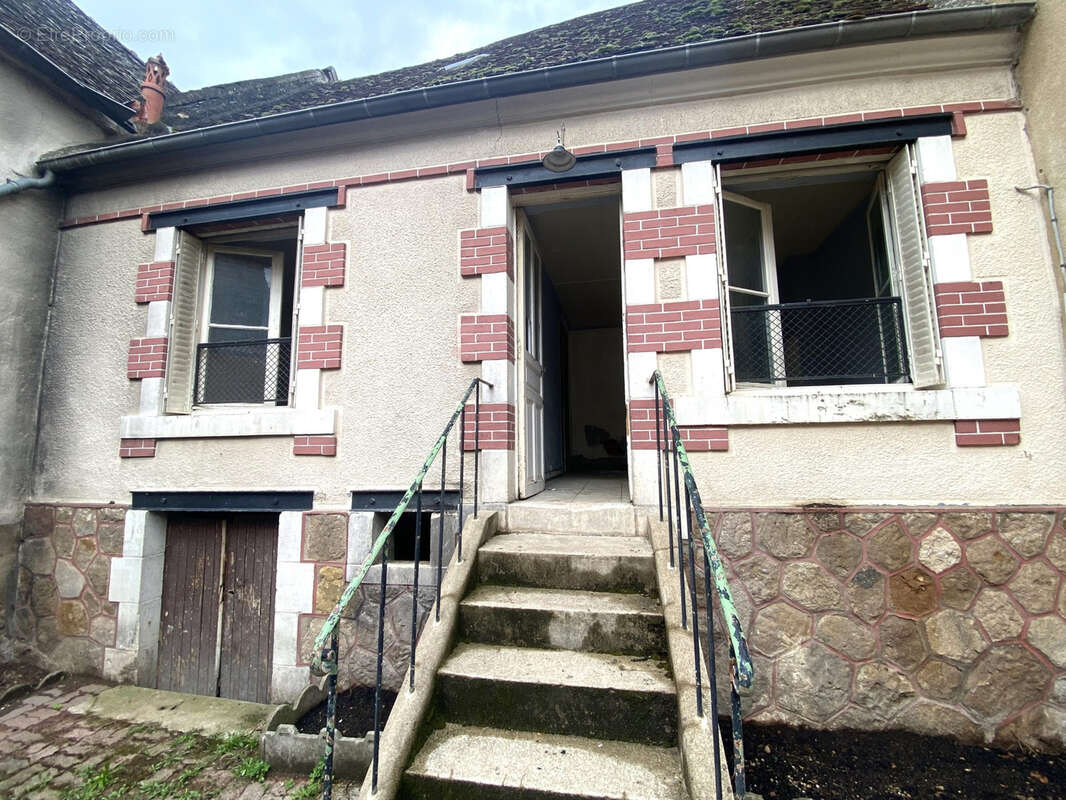Maison à CHATEAUMEILLANT