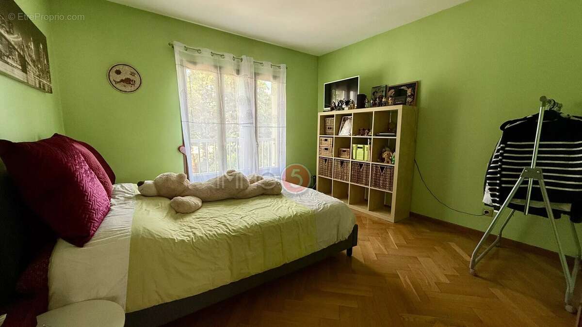 Maison 242 m² à Villemomble  - photo 8