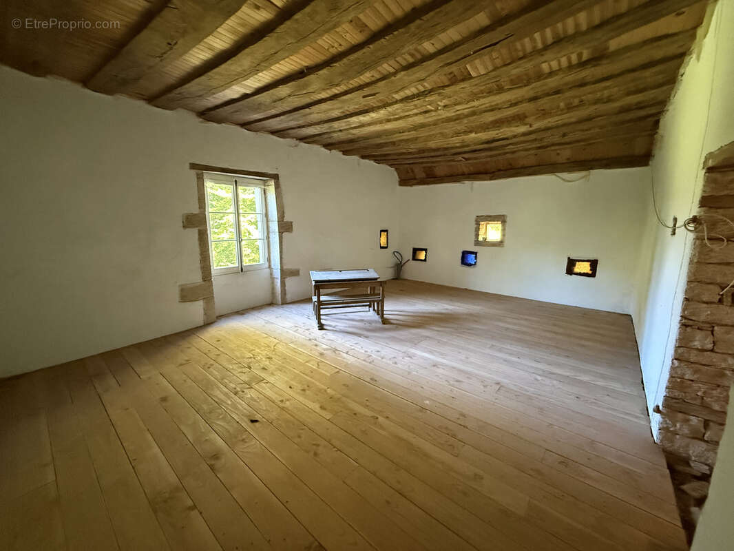 Maison à BARD-LES-PESMES