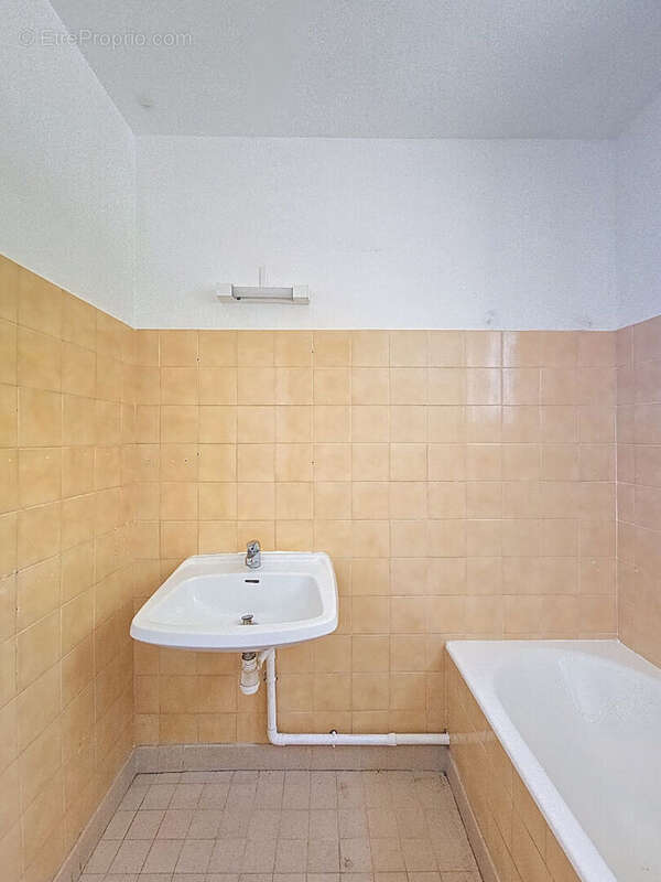 Maison NÎmes 10 pièce(s) 188 m2 - photo 6