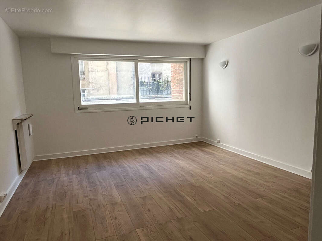Paris 17ème - Ternes / Champerret - Studio de 35,18 m² avec cave et ascenseur - photo 9