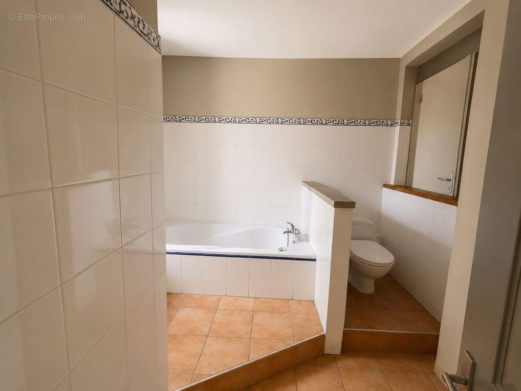 Maison 140 m² à Vacquiers  - photo 6