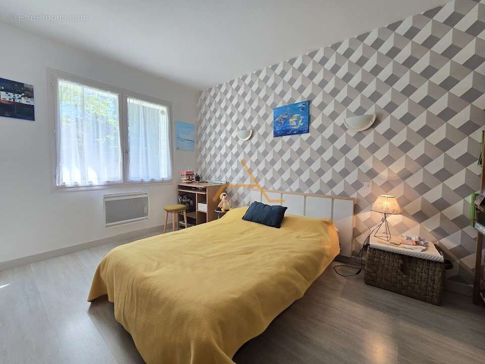 Maison à LA BEGUDE-DE-MAZENC