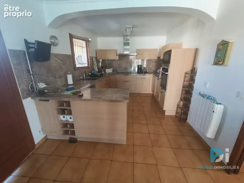 VIAS   Villa familiale avec piscine chauffée dans un environnement calme - photo 6