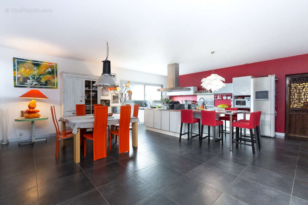 Maison à SAINT-MARTIN-DE-SEIGNANX