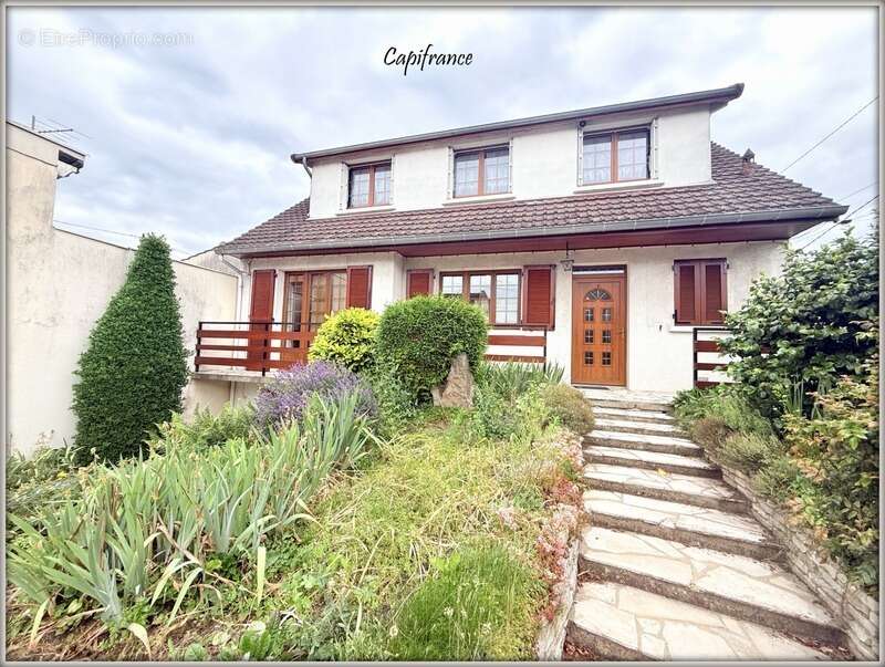Maison à AULNAY-SOUS-BOIS