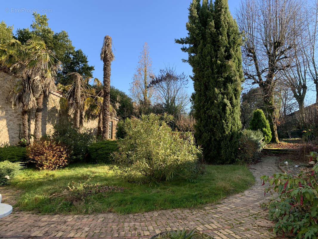 Maison à GIRONDE-SUR-DROPT