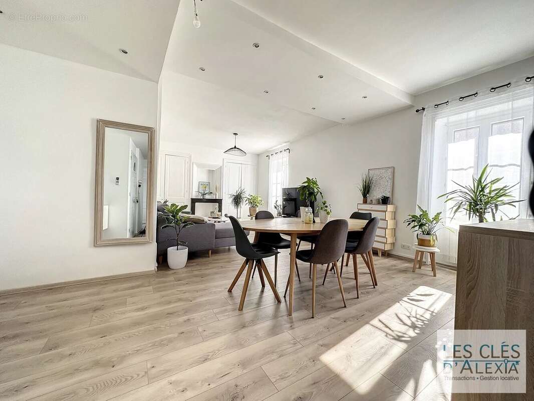 Appartement à ECHALAS