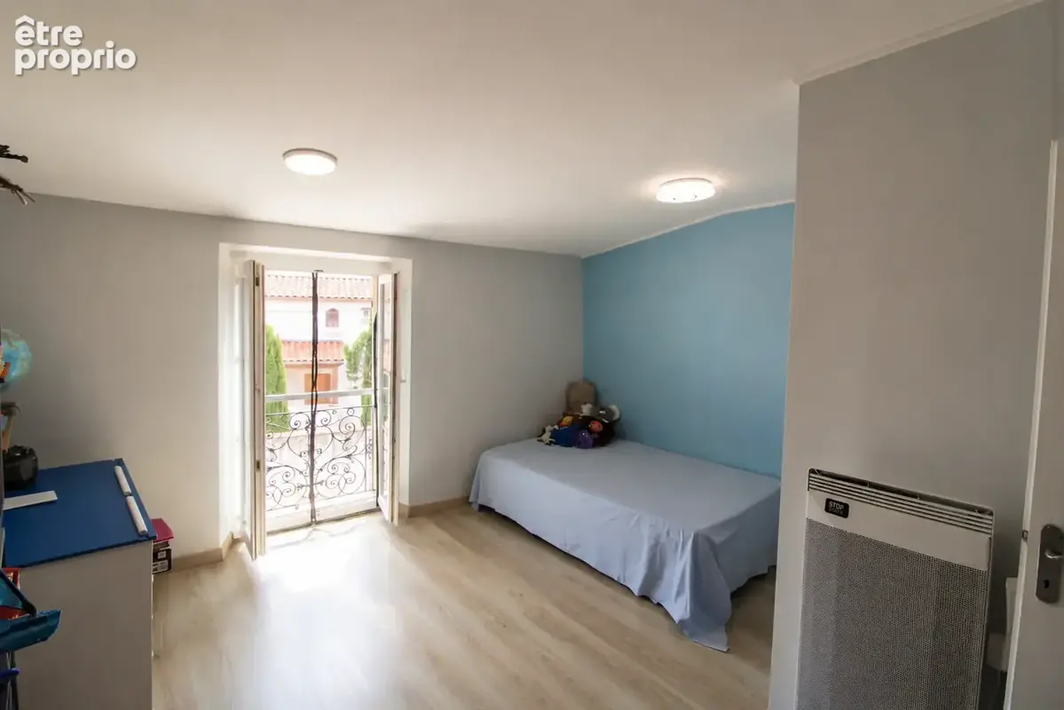 Allauch vieux village - Maison rénovée 102 m2 - 3 chambres + bureau ou dressing - photo 7