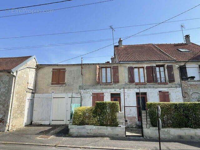 Maison 170 m² à Jouy-Sur-Morin  - photo 2