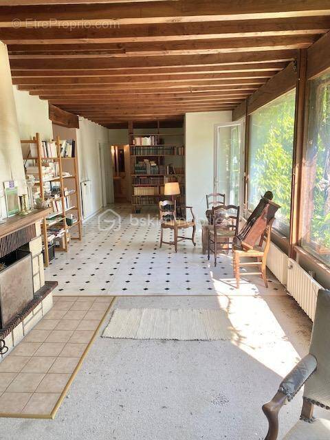 Maison à OZOIR-LA-FERRIERE