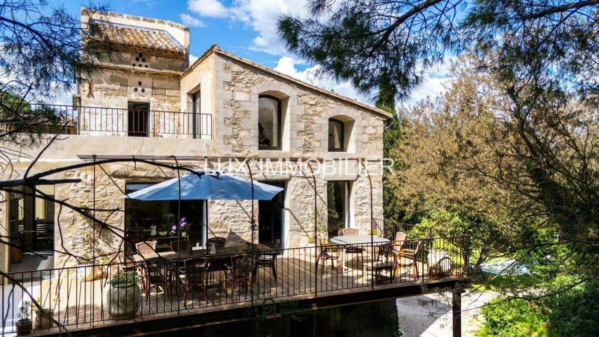 Uzes - mas d'exception sur ancienne propriete viticole - photo 3