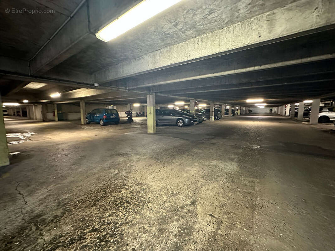 Parc La Hotoie - T3 loué avec cave et parking - photo 8