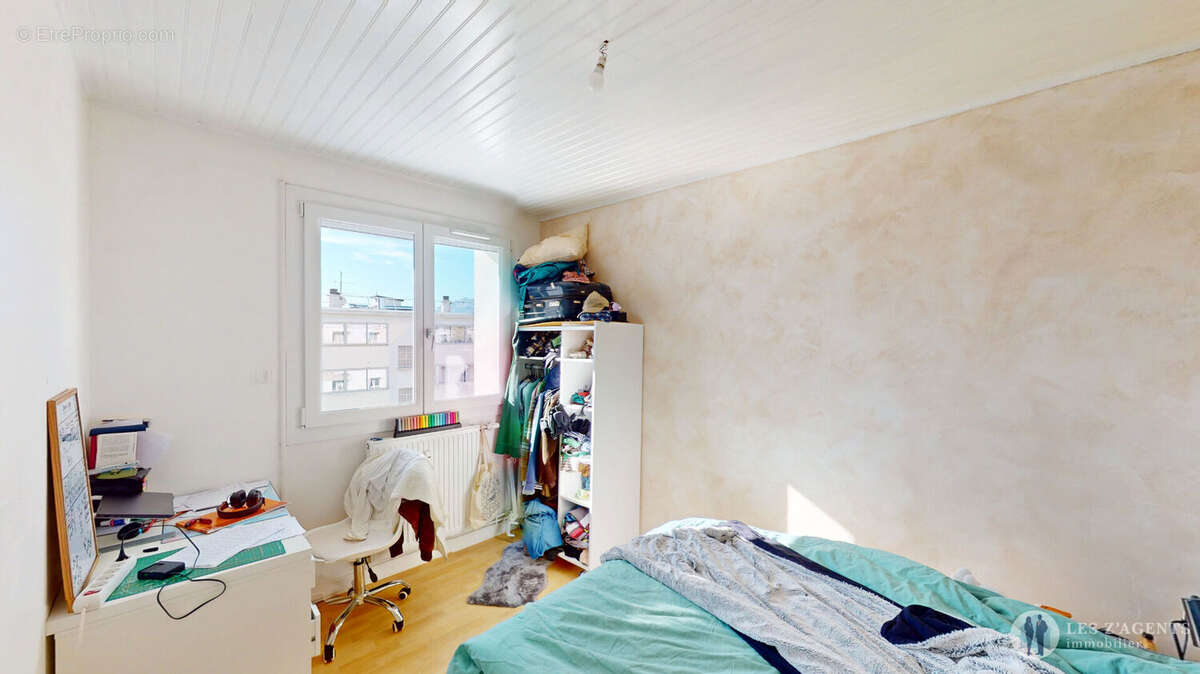 Appartement à SAINT-MARTIN-D&#039;HERES