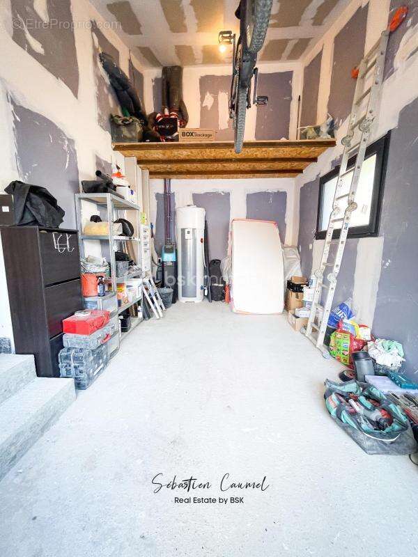 Maison à COURNONTERRAL