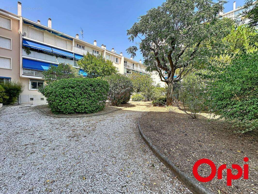  exclusivité orpi – toulon ouest / valbourdin – t4 de 82 m² - photo 2