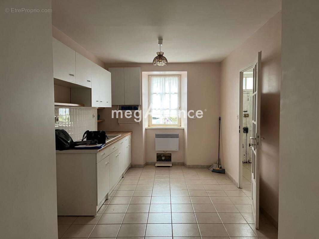 Maison à LE VIEUX-MARCHE