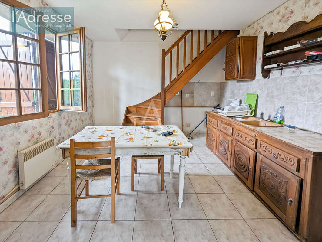 Maison à PUY-L&#039;EVEQUE