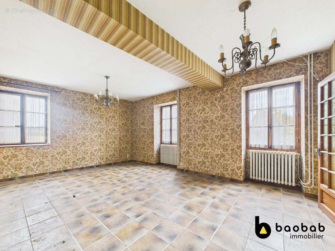 Maison à MONTMELIAN