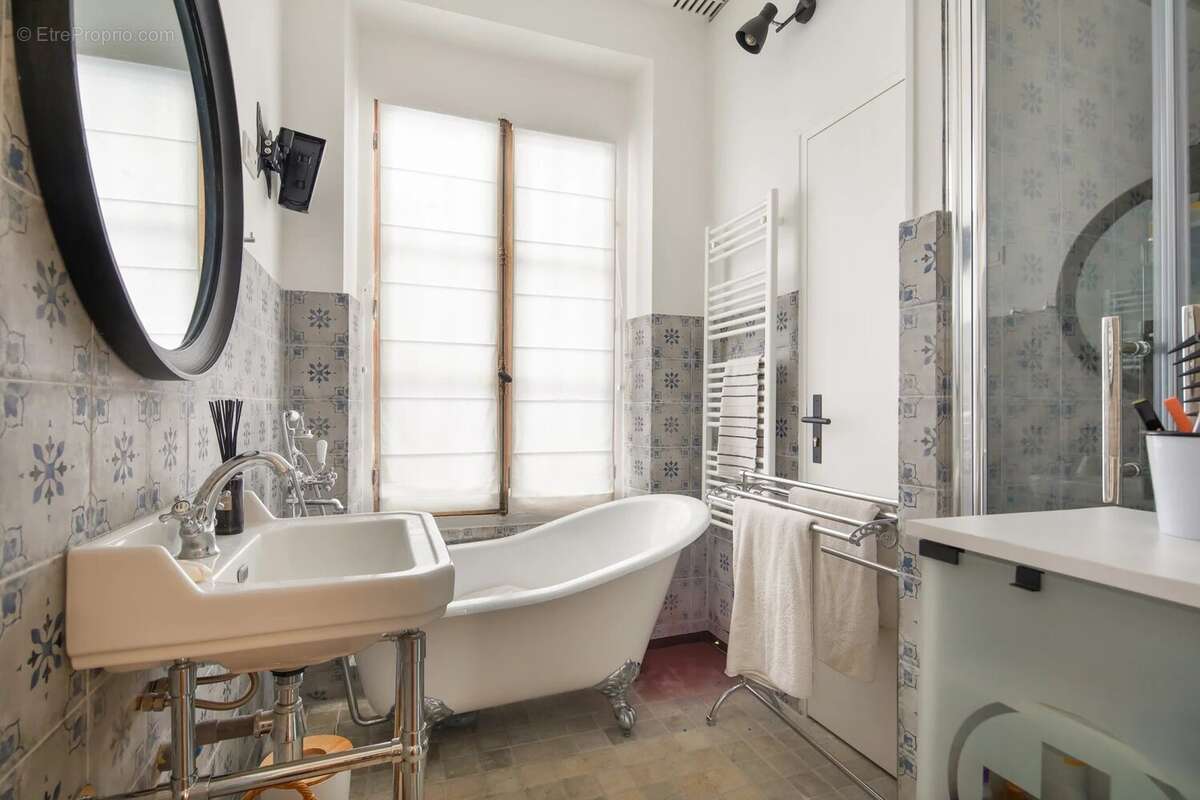 Appartement à PARIS-6E