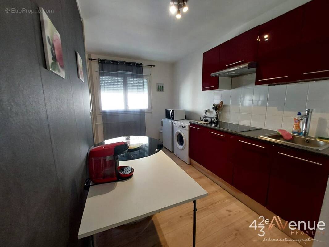 Appartement à SAINT-ETIENNE