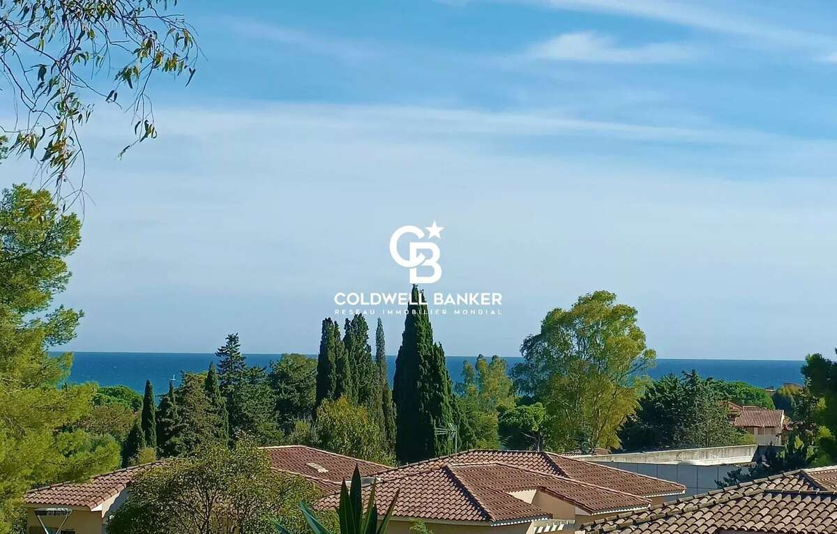 Appartement à LA LONDE-LES-MAURES