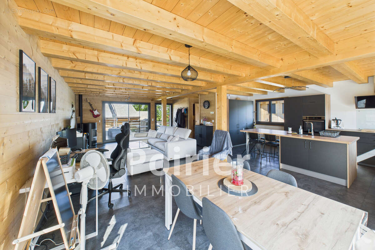 Maison à THOLLON-LES-MEMISES