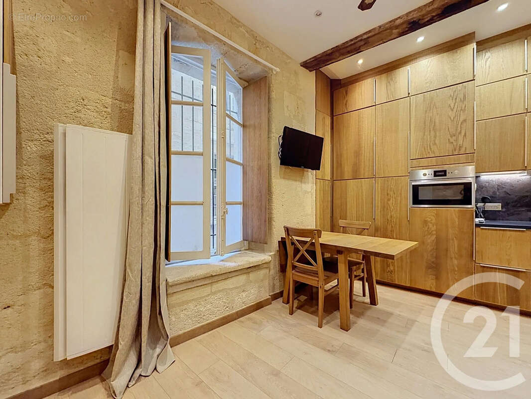 Appartement à BORDEAUX