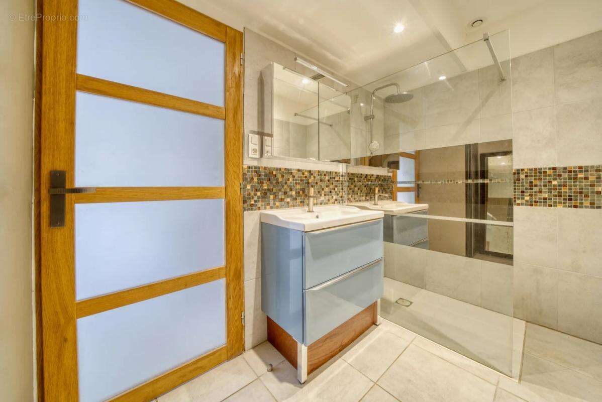 Maison à TONNAY-CHARENTE