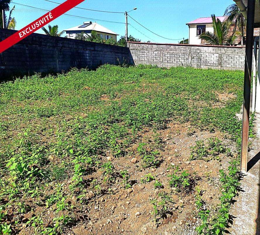 Maison à SAINTE-SUZANNE