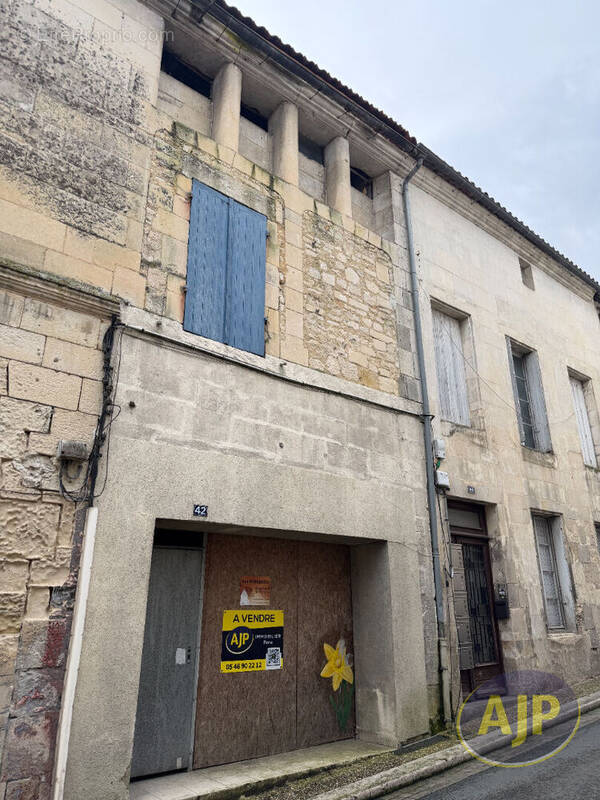 Maison à PONS