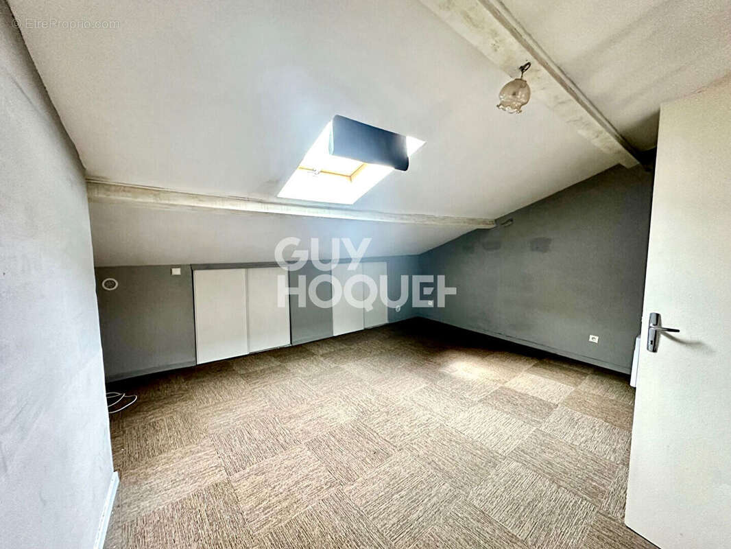 Appartement à TOURVES