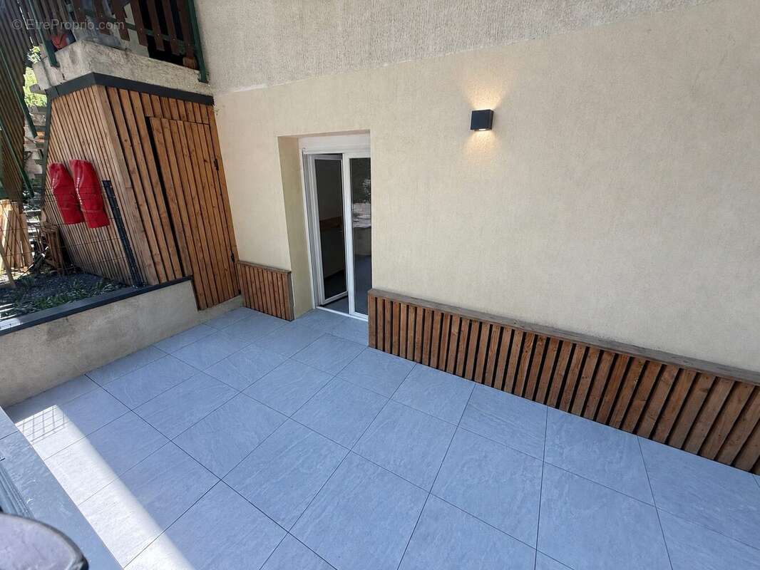 Appartement à SONNAZ