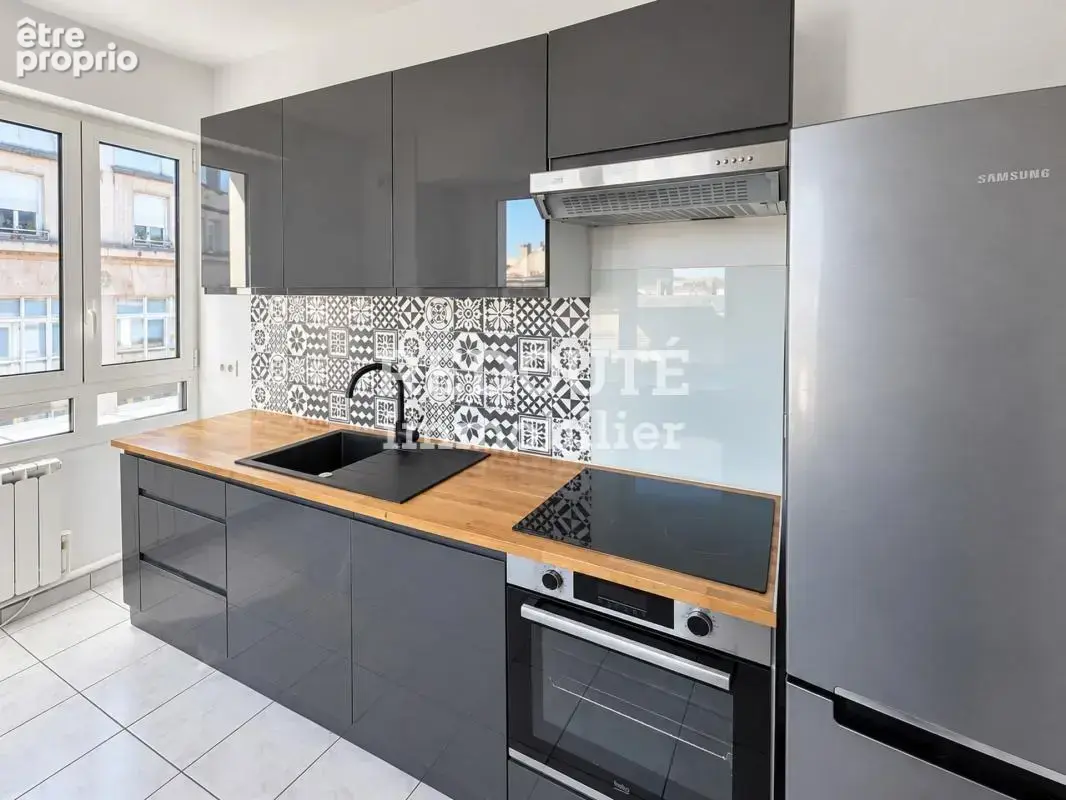 Reims – place du forum (proche boulingrin)  appartement t4 avec parking - photo 11