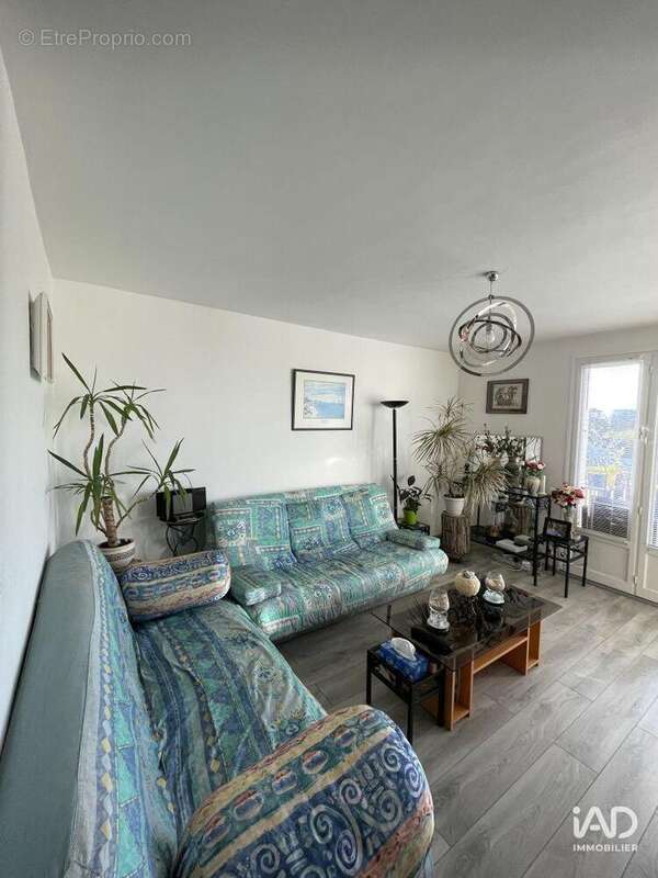 Photo 8 - Appartement à DECINES-CHARPIEU