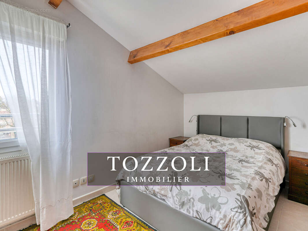 Appartement à DECINES-CHARPIEU