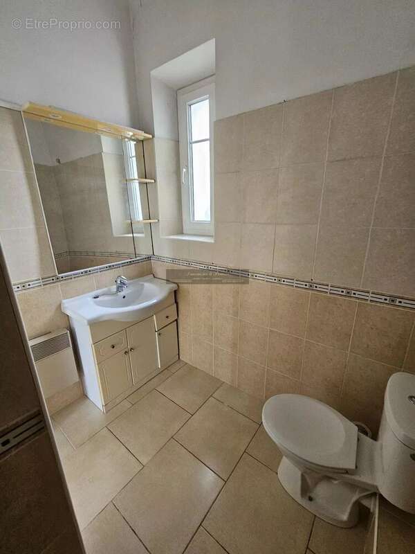 Appartement à PUGET-SUR-ARGENS