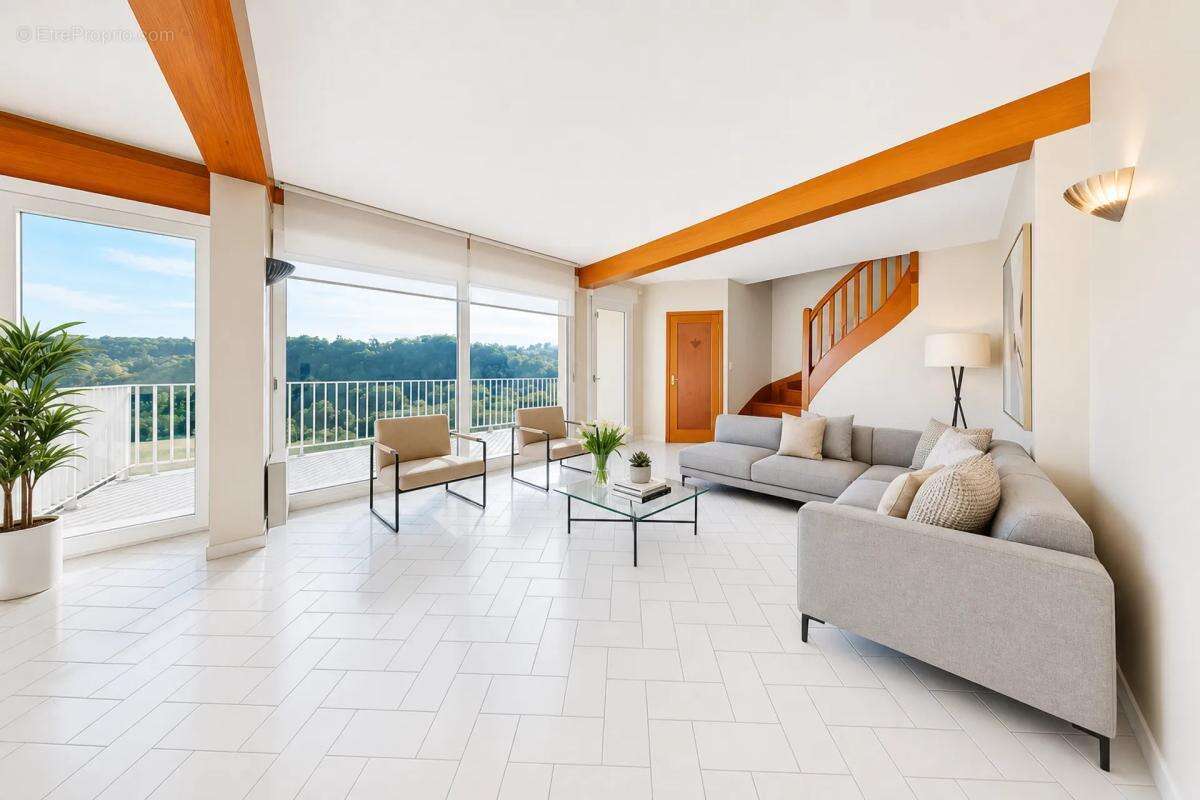 Maison de 6 pièces de 140 m² située à Altillac - photo 11