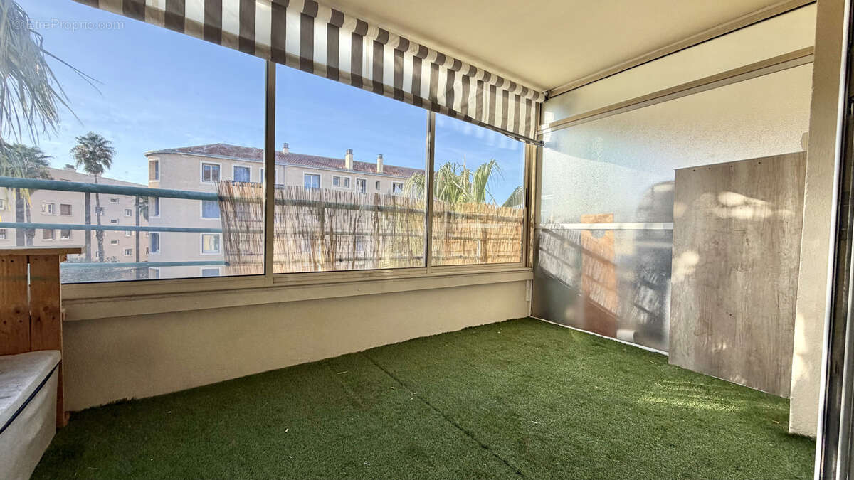 Appartement à HYERES