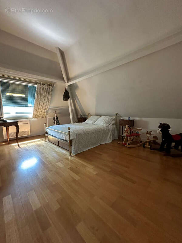 Maison à MAISONS-LAFFITTE