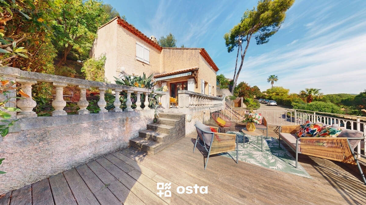 Maison à HYERES